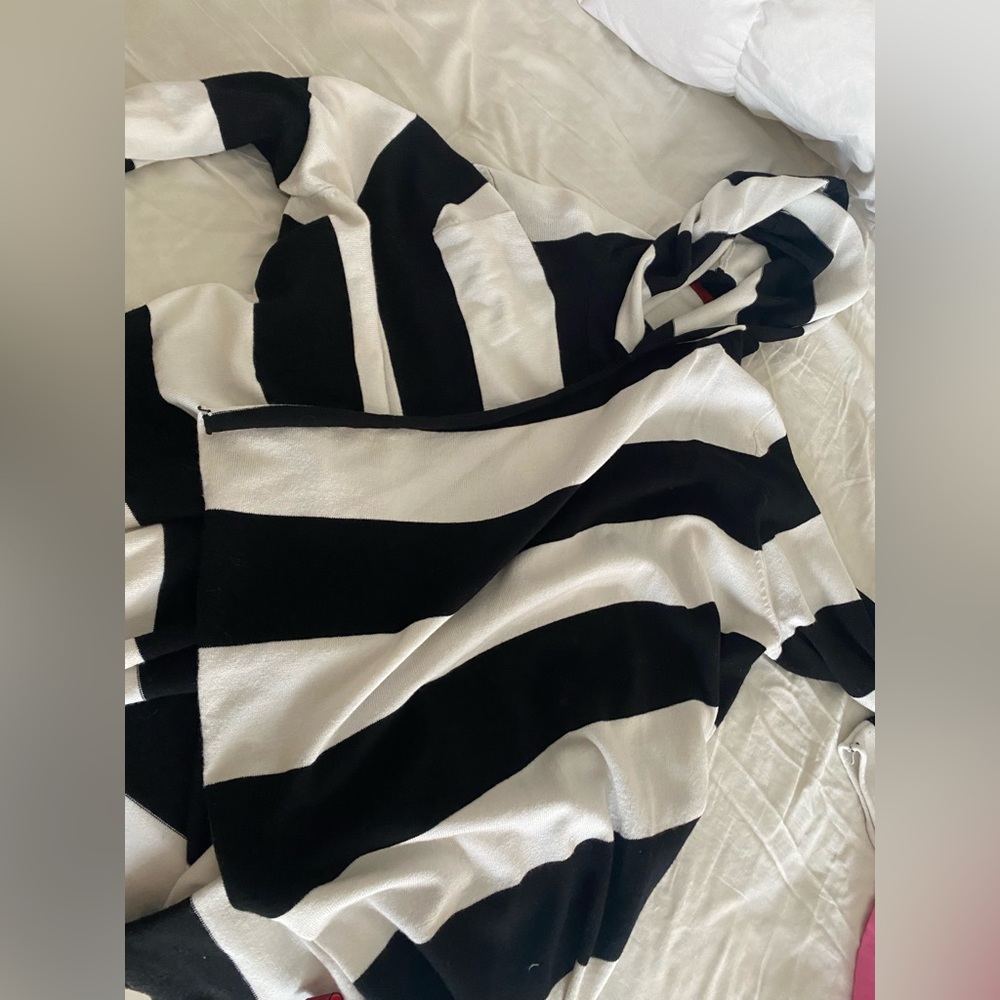 Black and white stripe long wrap cardigan